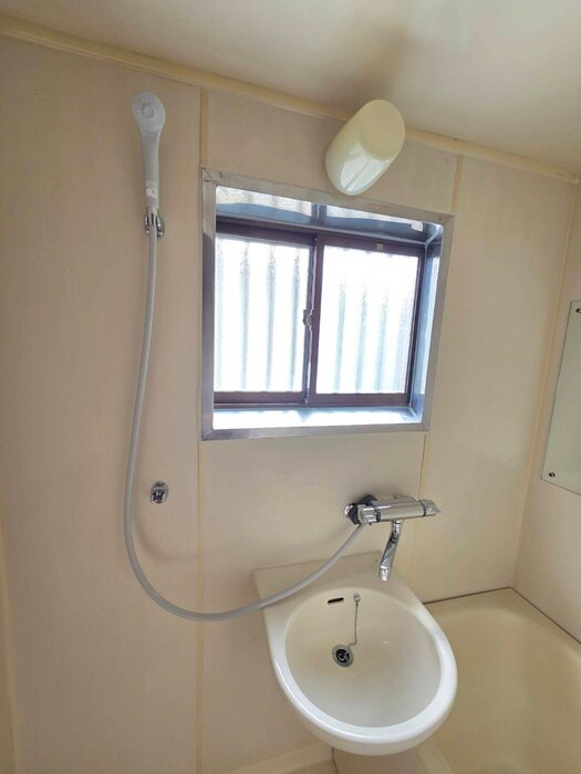 物件内観写真11　(洗面)