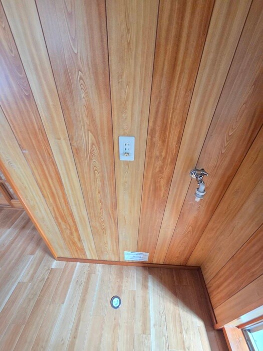 物件内観写真12　(洗濯機置場)