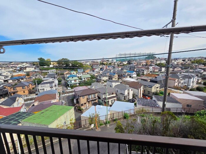 物件内観写真15　(室内からの展望)