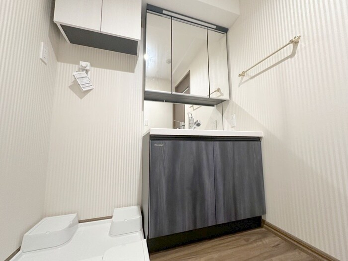 物件内観写真12　(洗面)