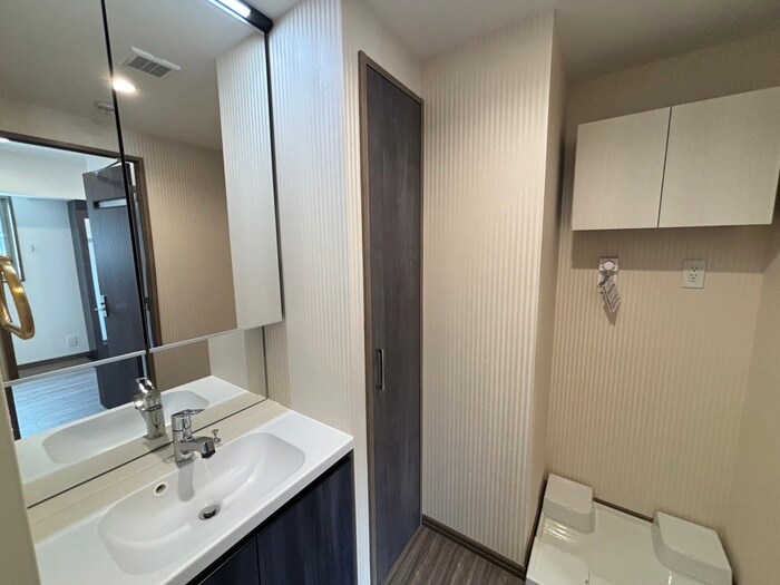 物件内観写真13　(洗面)