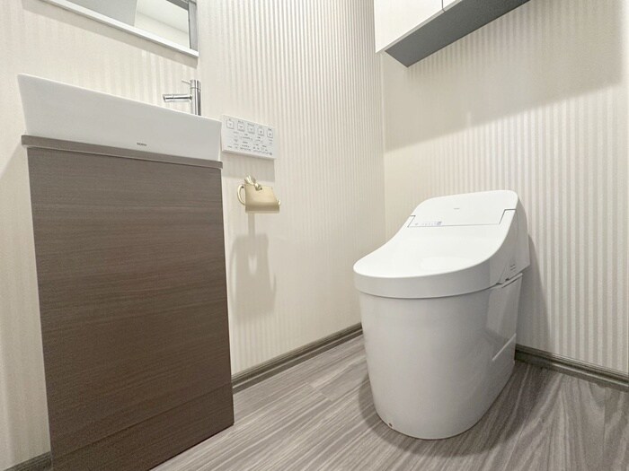 物件内観写真13　(トイレ)