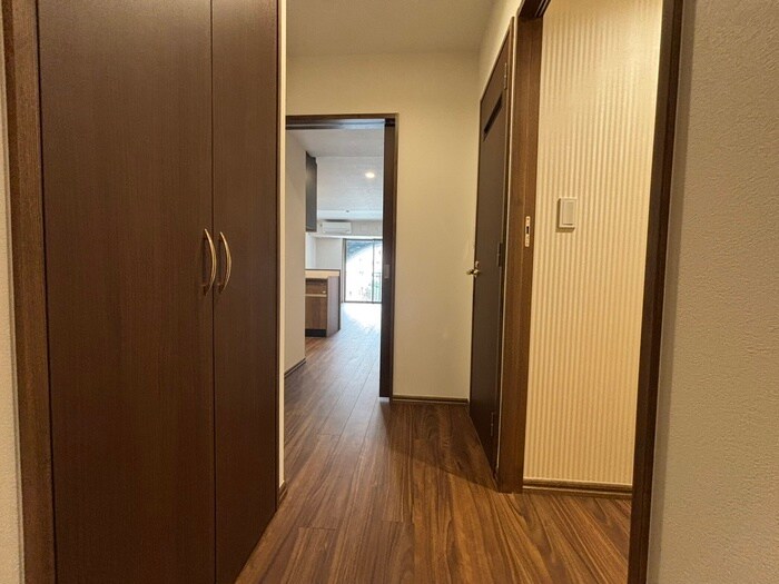 物件内観写真20　(廊下)