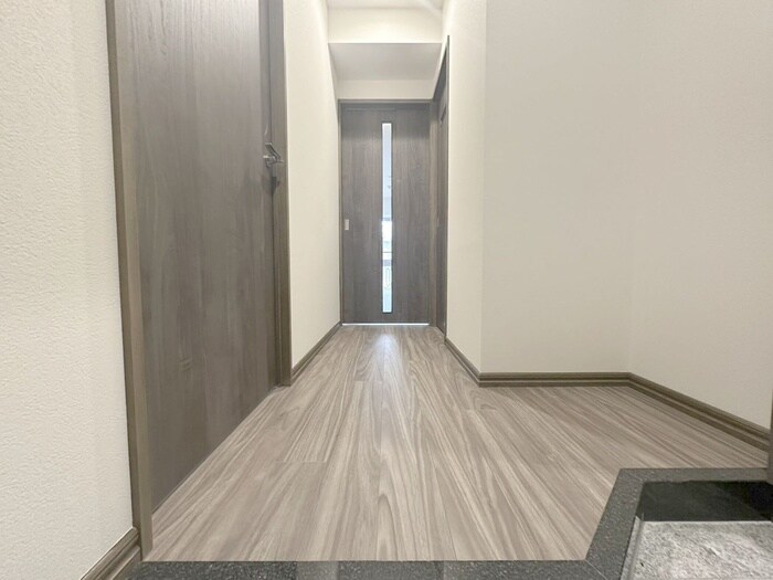 物件内観写真20　(廊下)