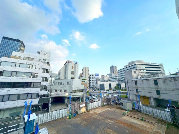 物件内観写真21　(室内からの展望)