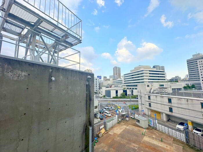 物件内観写真22　(室内からの展望)