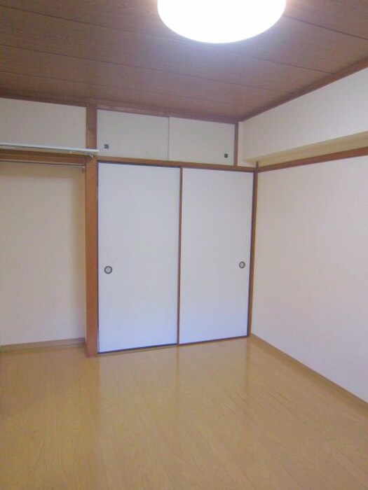 物件内観写真11　(居室)