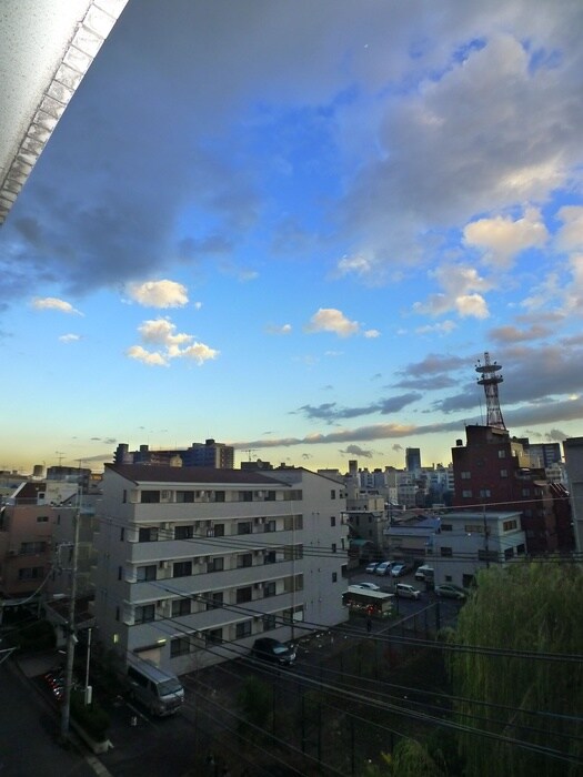 物件内観写真18　(室内からの展望)