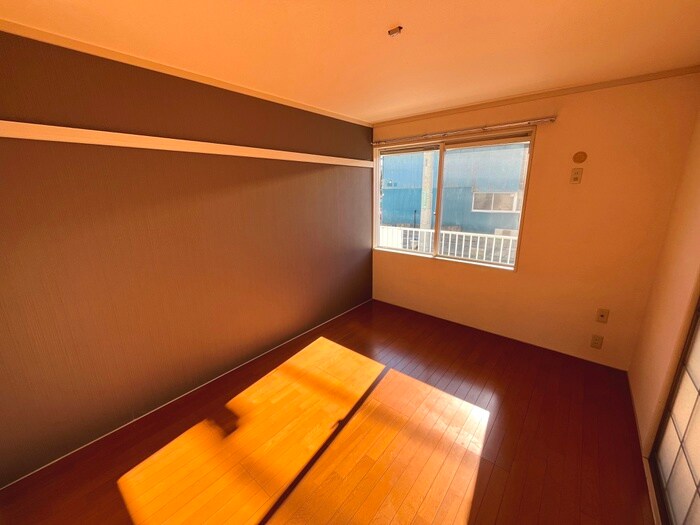 物件内観写真6　(居室)