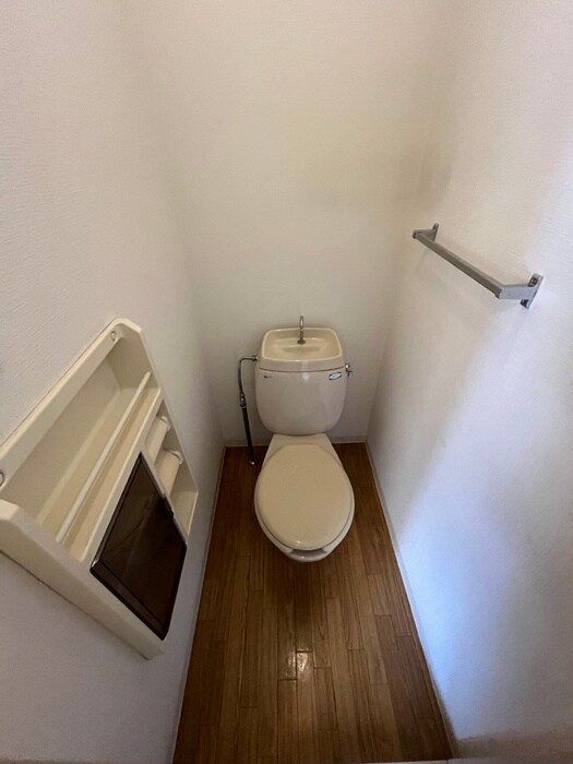 物件内観写真11　(トイレ)