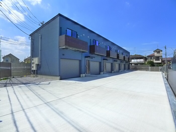 物件外観写真6　(駐輪場)