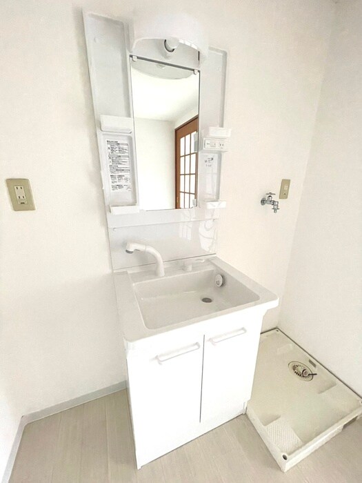 物件内観写真10　(洗面)