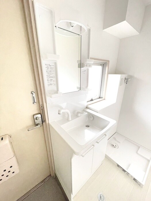 物件内観写真10　(洗面)