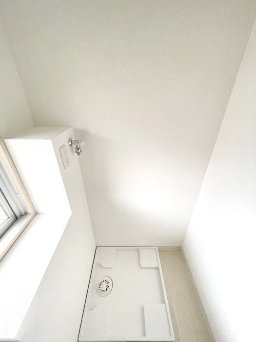 物件内観写真12　(洗濯機置場)