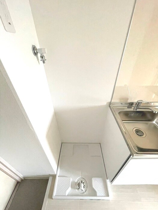 物件内観写真12　(洗濯機置場)