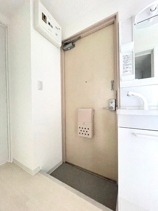 物件内観写真20　(玄関)