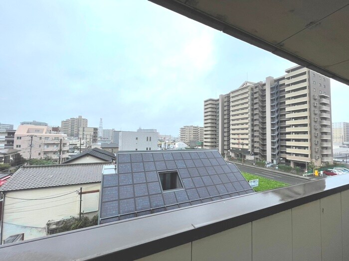 物件内観写真22　(室内からの展望)