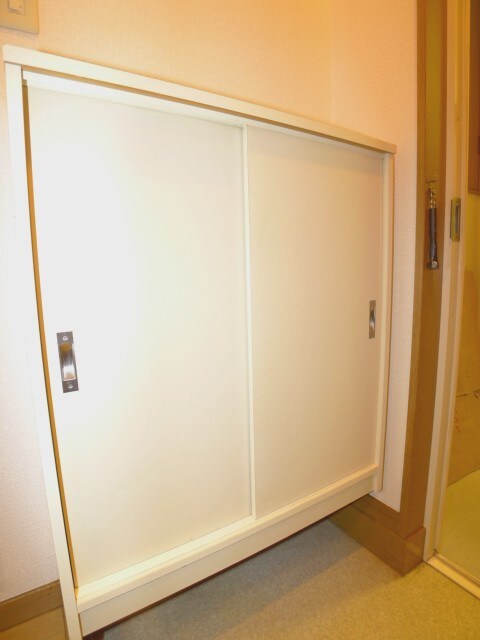 物件内観写真14　(靴箱)