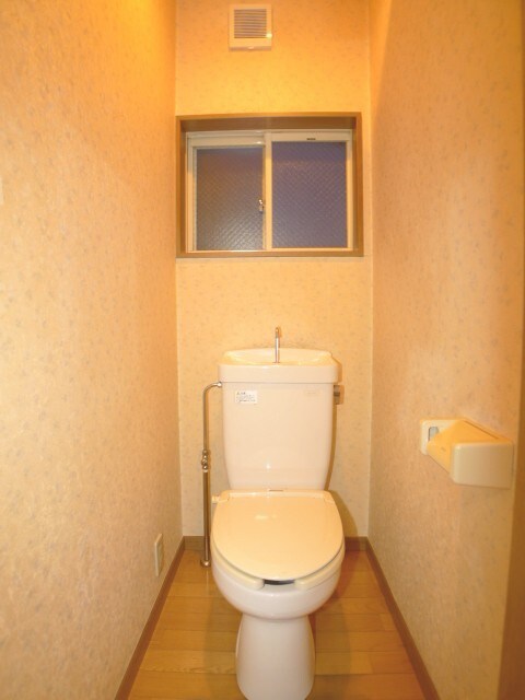 物件内観写真15　(トイレ)