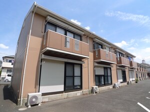 ジュネス狭山　２号館外観写真
