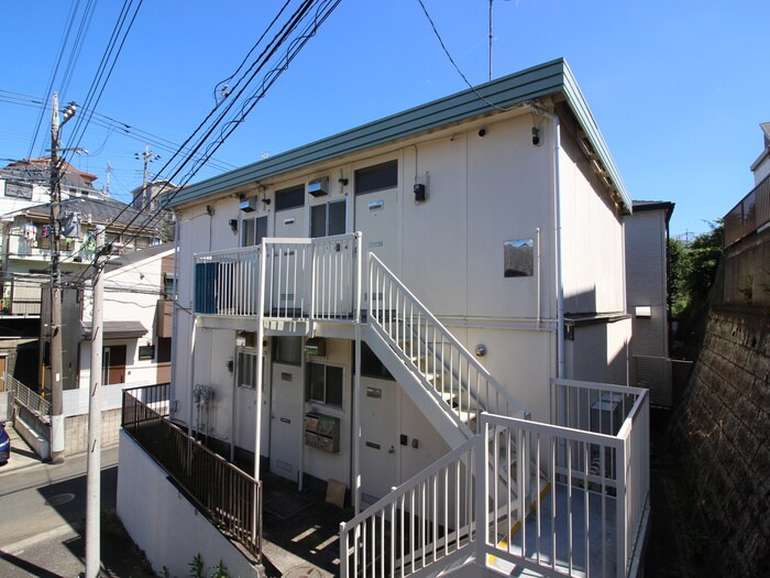 物件外観写真2　(エントランス部分)