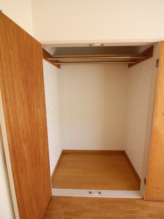 物件内観写真12　(収納)