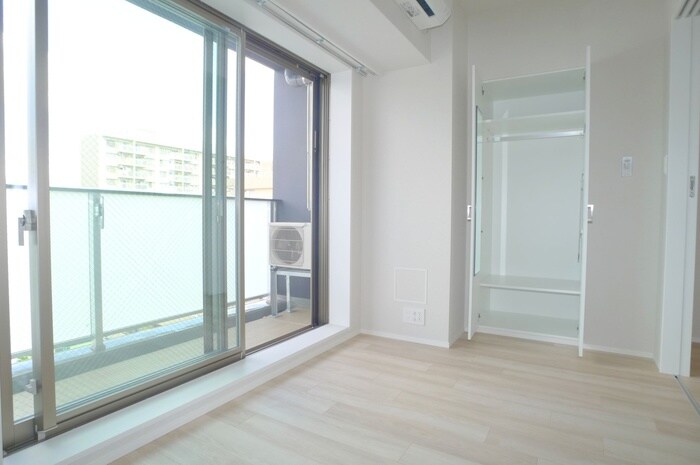 物件内観写真9　(居室)