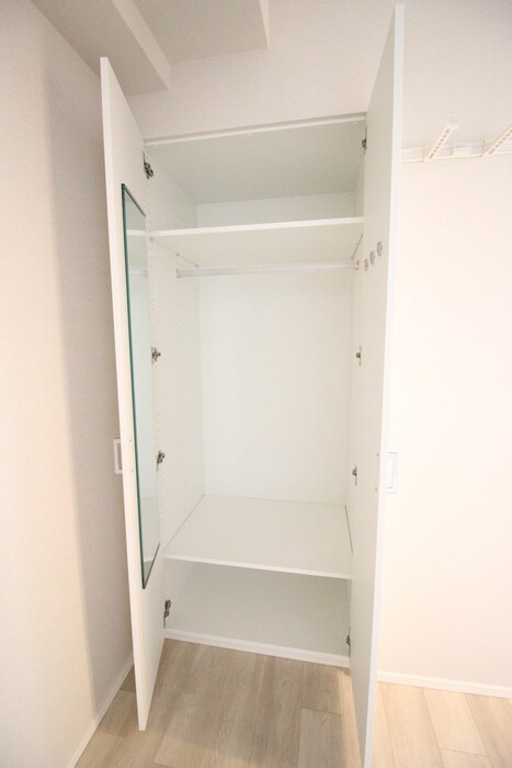 物件内観写真13　(収納)