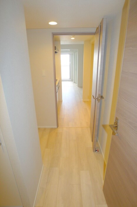 物件内観写真14　(廊下)
