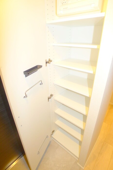 物件内観写真15　(靴箱)