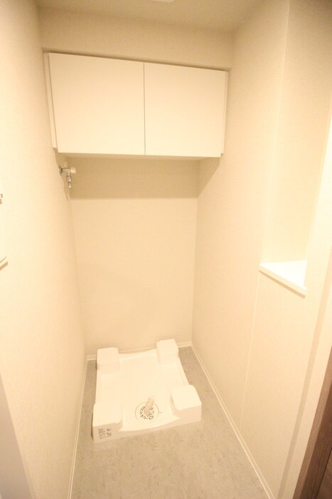 物件内観写真18　(洗濯機置場)