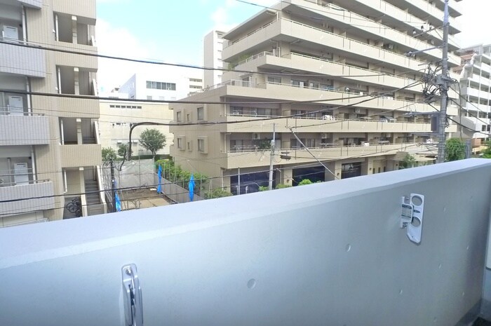 物件内観写真20　(室内からの展望)