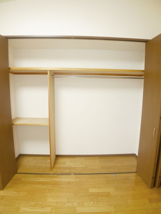 物件内観写真11　(収納)