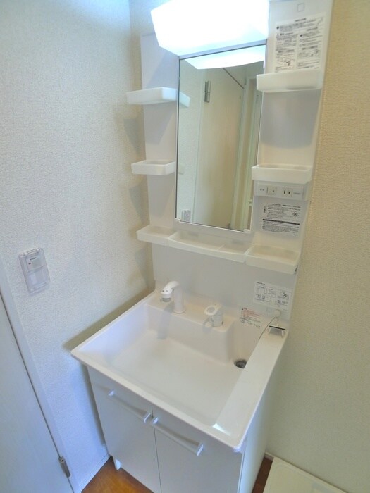 物件内観写真9　(洗面)