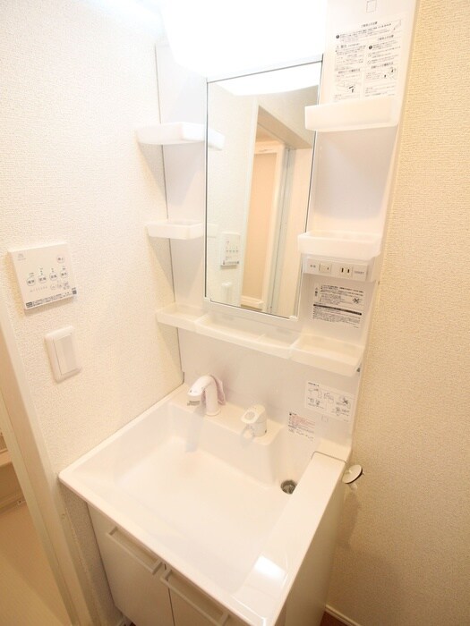 物件内観写真13　(洗面)