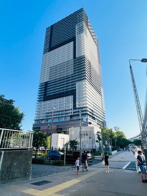 ﾌﾞﾗﾝｽﾞﾀﾜｰ豊洲(2004)外観写真