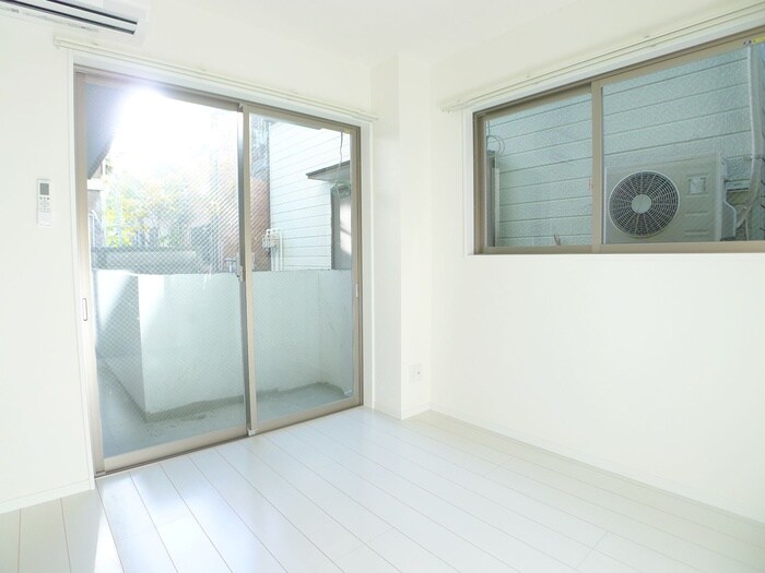 物件内観写真6　(ベランダ・バルコニー)