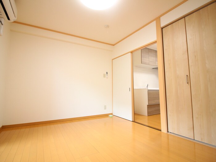 物件内観写真6　(居室)