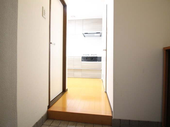 物件内観写真14　(玄関)