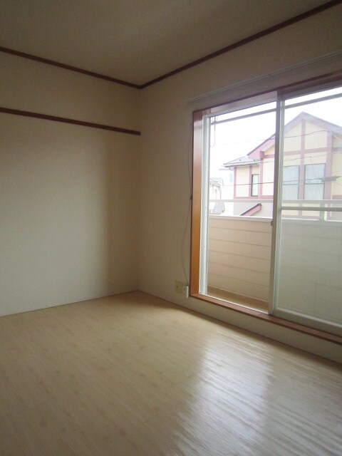 物件内観写真6　(室内からの展望)