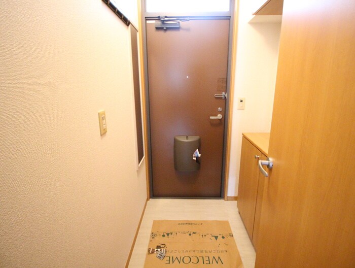 物件内観写真22　(玄関)