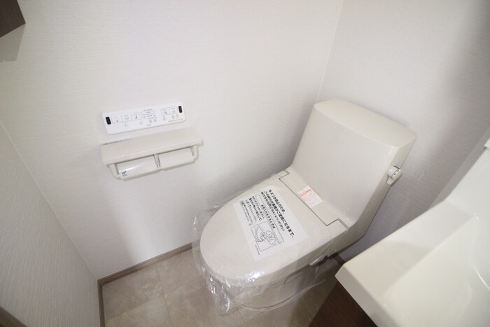 物件内観写真15　(トイレ)