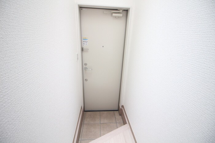 物件内観写真19　(玄関)