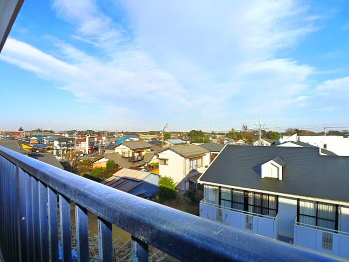 物件内観写真22　(室内からの展望)