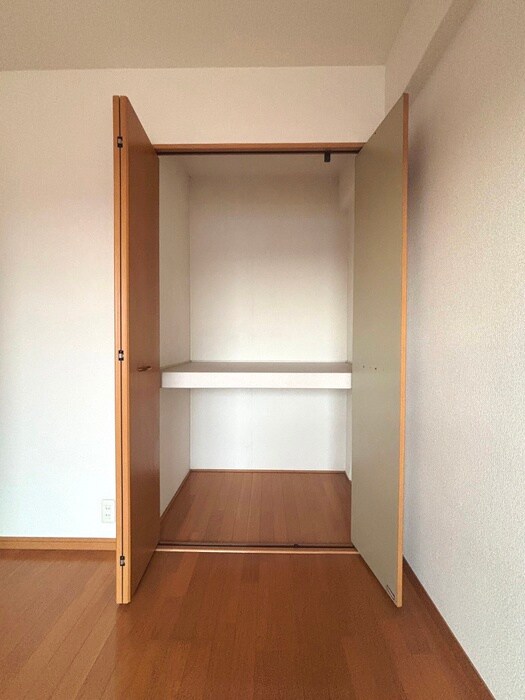 物件内観写真16　(収納)