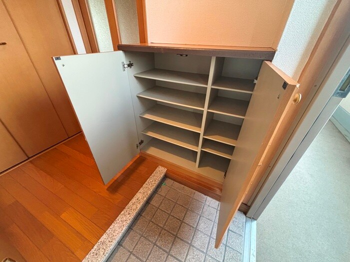 物件内観写真17　(靴箱)