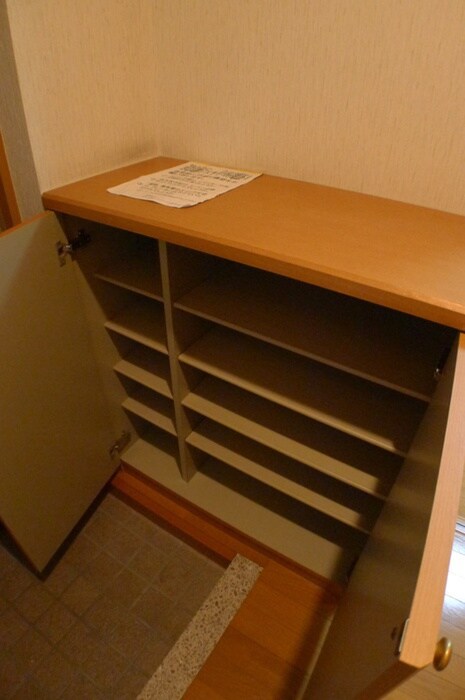 物件内観写真19　(靴箱)