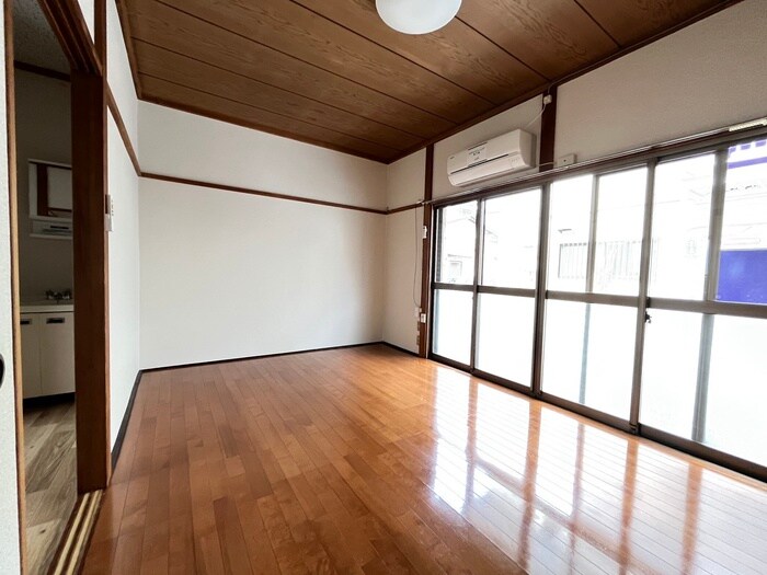 物件内観写真6　(居室)