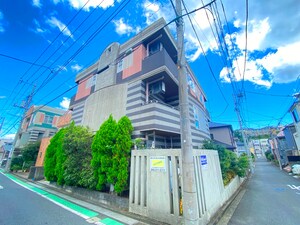 リバ－シテｲ五番館外観写真