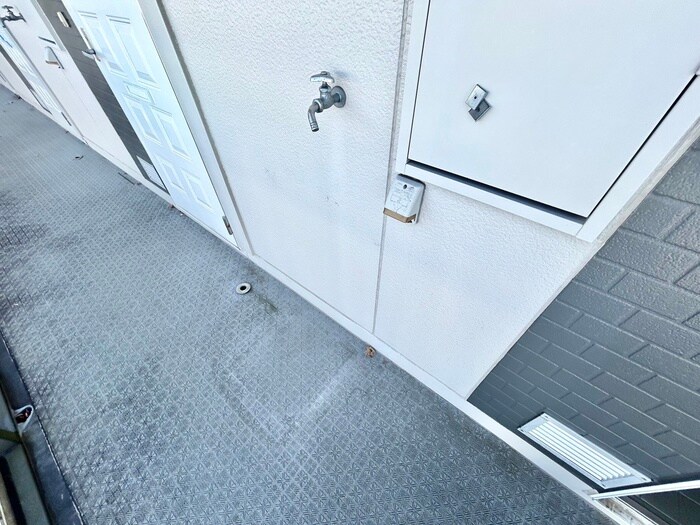 物件内観写真14　(洗濯機置場)